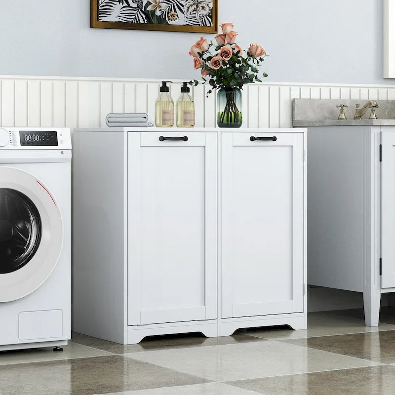 Meuble de buanderie autoportant en bois blanc avec panier à linge basculant et étagères réglables